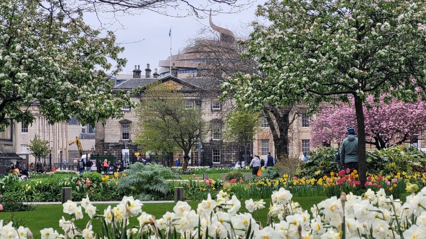 St Andrew Square Garden in Spring