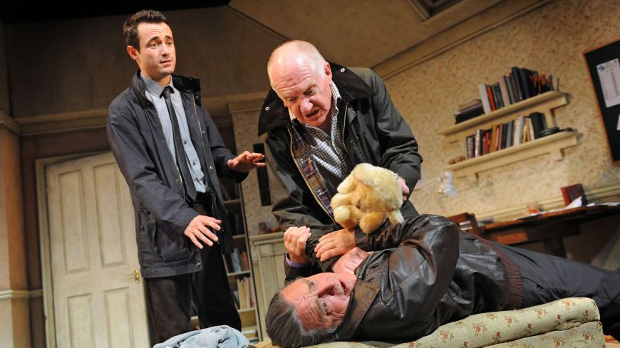 Haunting Julia, Kings Theatre, Review