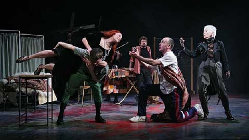 Mary Queen of Scots got her Head Chopped Off, Lyceum, Review
