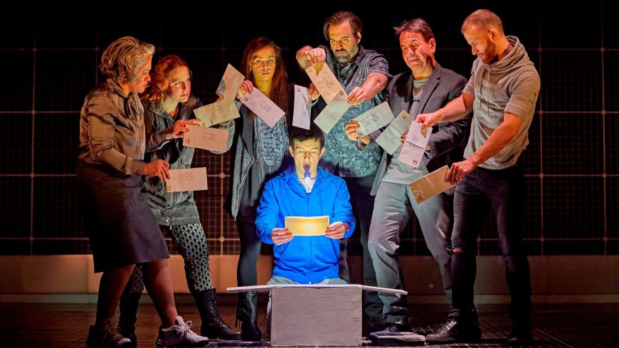 The Curious Incident of the Dog in the Night-time (2017), Edinburgh Festival Theatre, Review