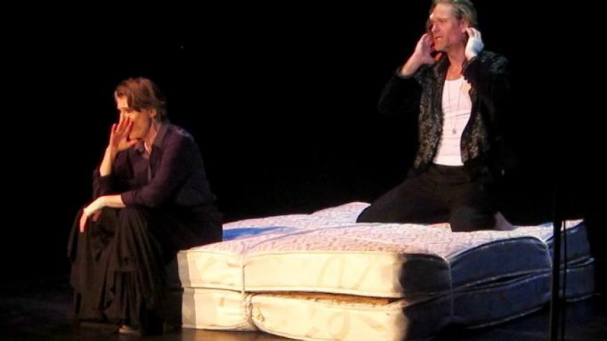 Hamlet in Bed, Pleasance Courtyard, Review