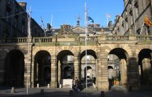 Stone of Remembrance at front of Edinburgh City Chambers