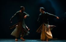 Aakash Odedra and Hu Shenyuan in Samsara