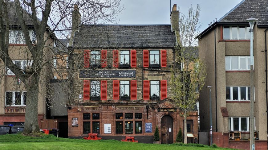 The Golf Tavern (front of house) on Bruntsfield Links, Edinburgh