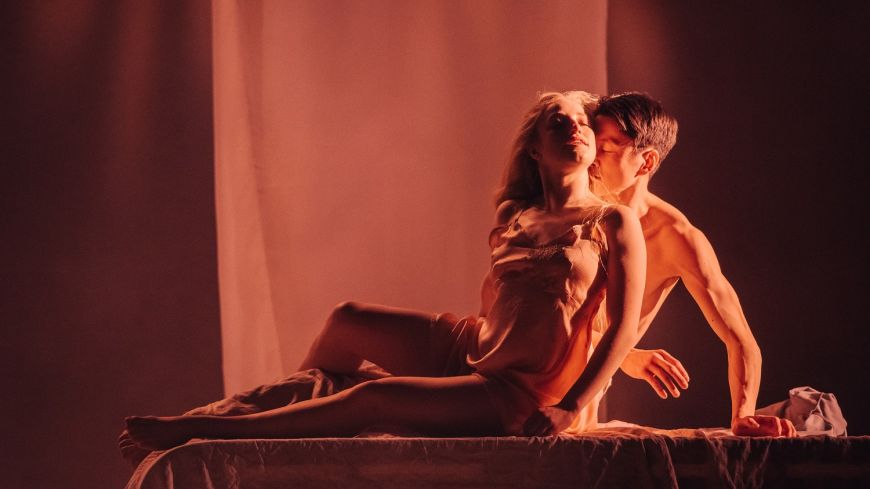 The Lover, Lyceum, Review