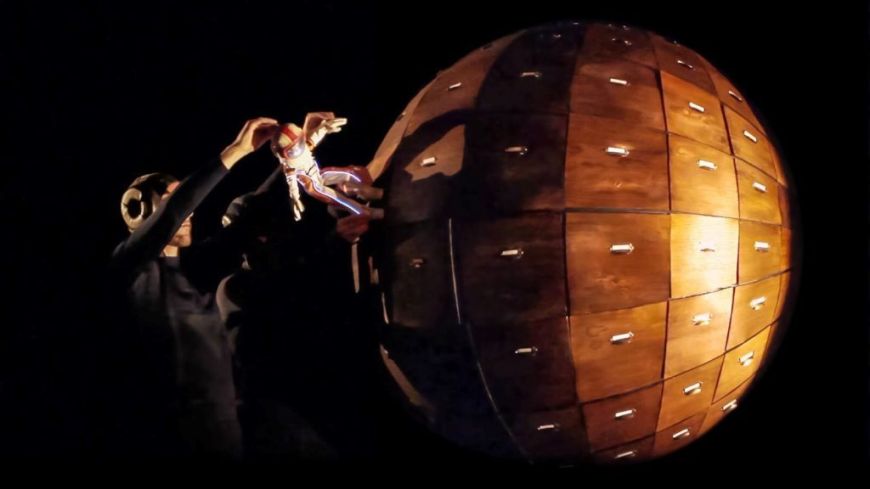 Intronauts, manipulate Festival, Traverse Theatre, Review