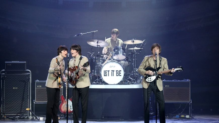 Let it Be (2016), Playhouse, Review