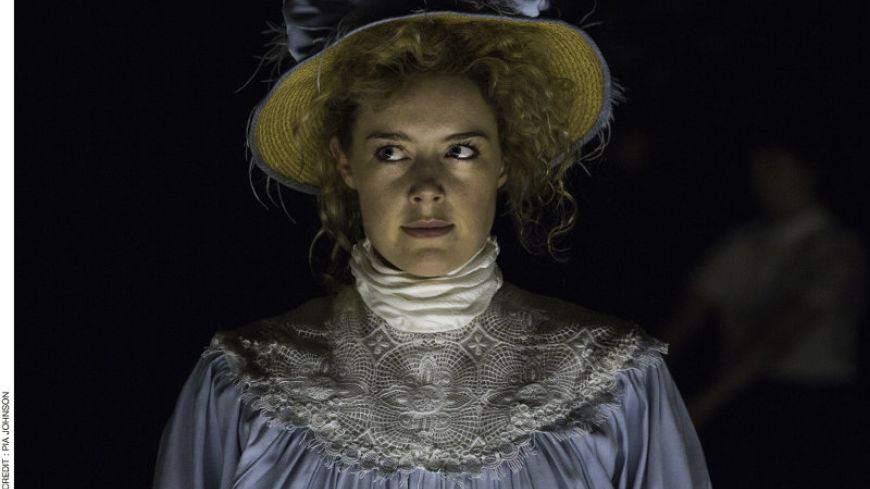 Picnic at Hanging Rock, Lyceum, Review