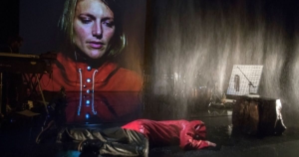 Buzz, Summerhall - KOPERGIETERY, KGbe, Arsenaal/Lazarus, Richard Jordan Productions, Theatre Royal Plymouth & Big in Belgium in association with Summerhall.