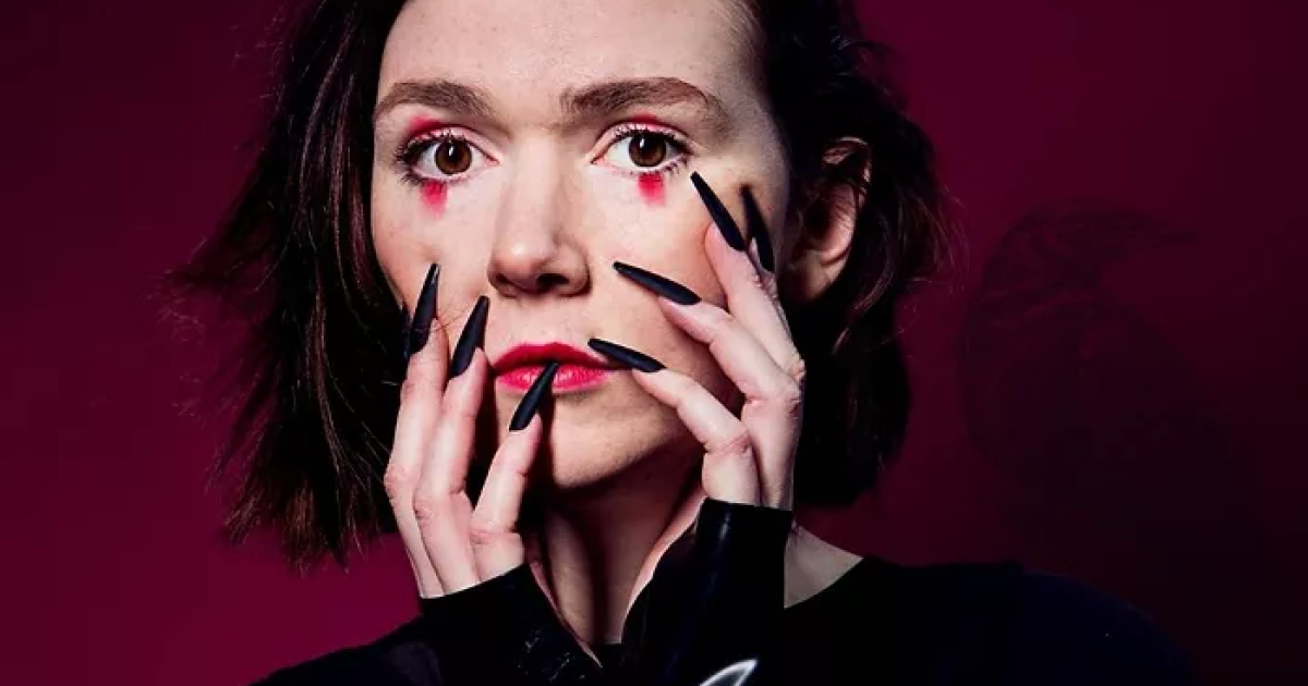 Elf Lyons Raven 2022