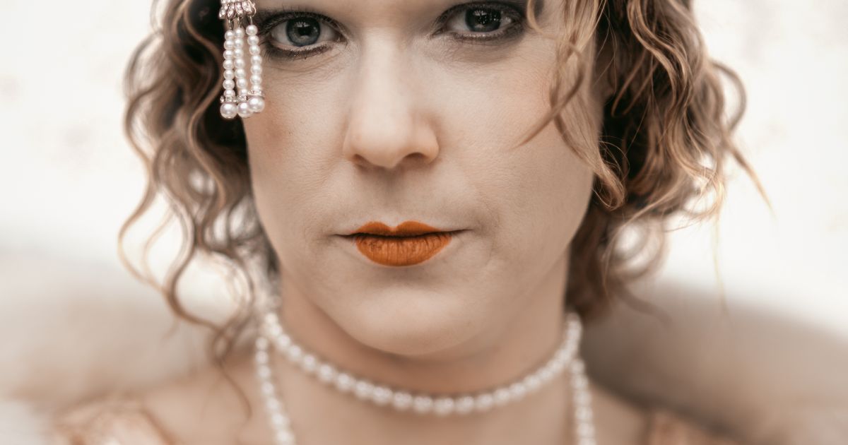 Catherine DuBord as Zelda Fitzgerald