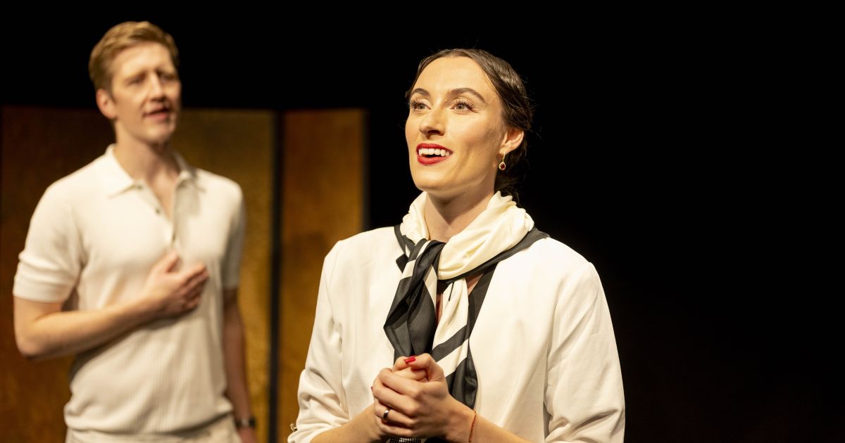 Megan O'Hara as Wallis; Rhys Anderson as King Edward VIII