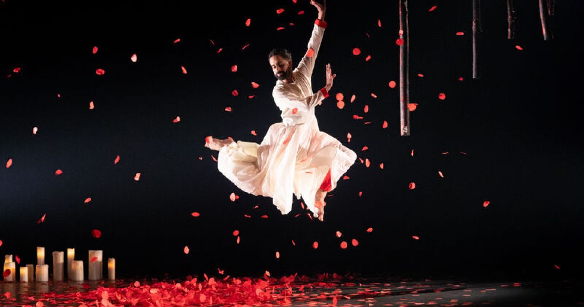 Aakash Odedra in Songs of the Bulbul (photo, Maxime Ragni)