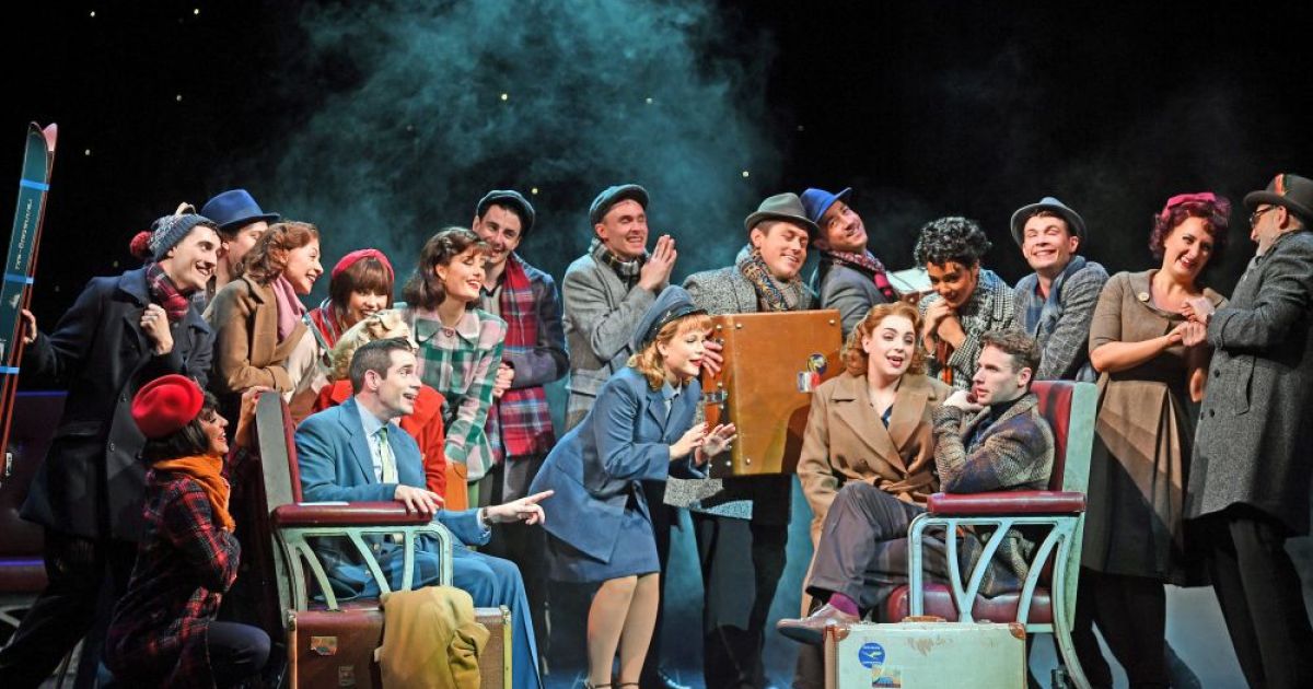 The cast of White Christmas en route to the inn at Vermont,