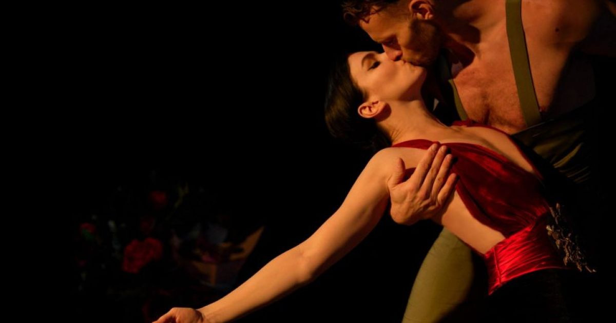 Natalia Osipova and Jason Kittelberger as Carmen and Jose in Carmen