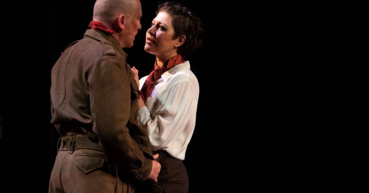 Adam Best (Macbeth) and Nicole Cooper (Lady Macbeth) 